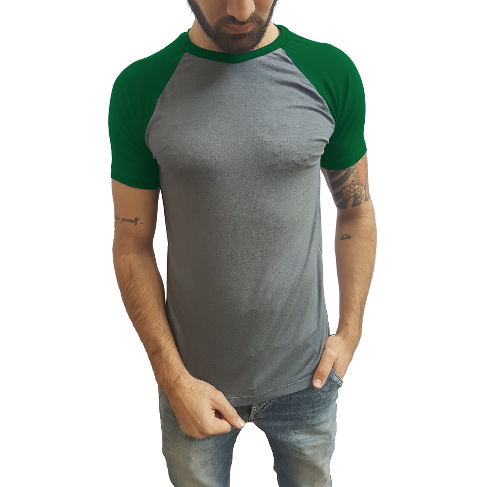 camisa amarela com manga verde